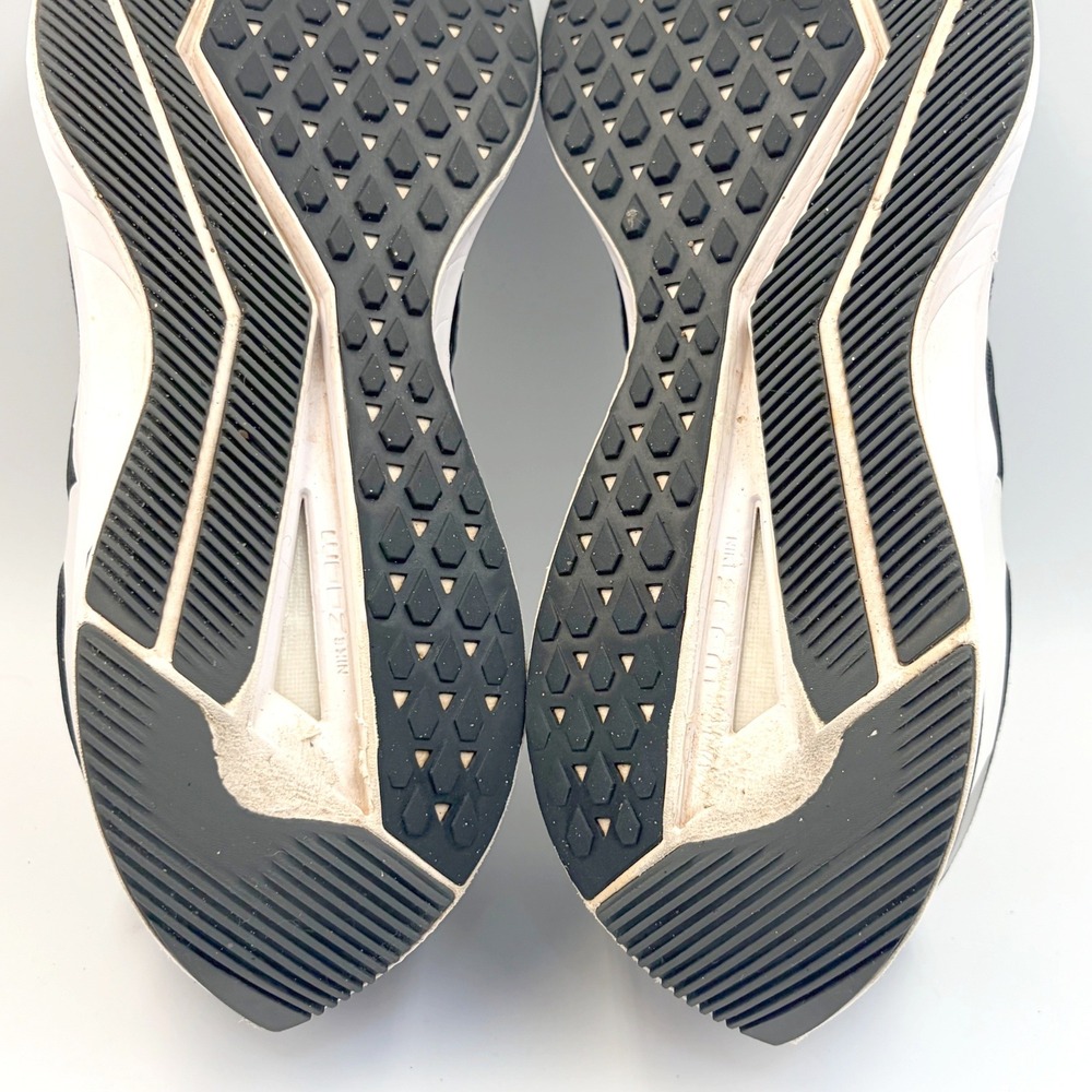 Nike Air Zoom Winflo 6 Mens Running Shoes Black White AQ7497-001 Size 11 - Picture 13 of 15